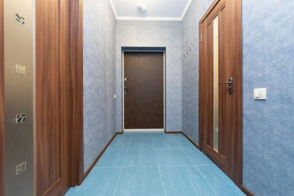 Современные Апартаменты Метро Харьковская Генератор В Доме Kiev Bagian luar foto