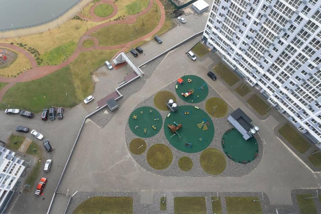 Современные Апартаменты Метро Харьковская Генератор В Доме Kiev Bagian luar foto